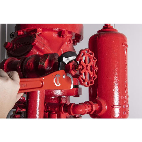 Crescent 16 Self-Adjusting Steel Pipe Wrench